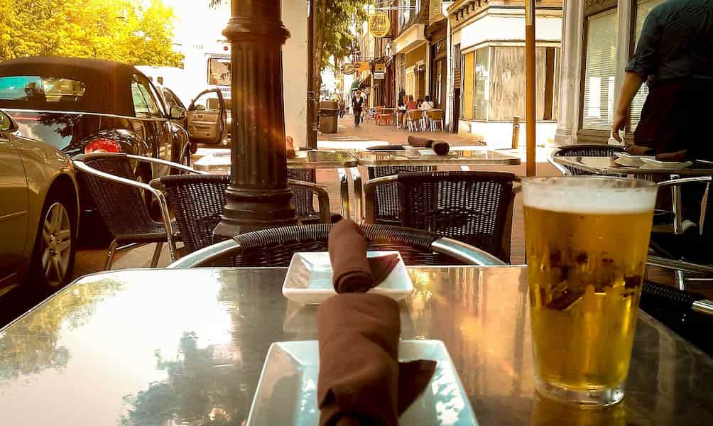 Como decorar un bar antiguo
