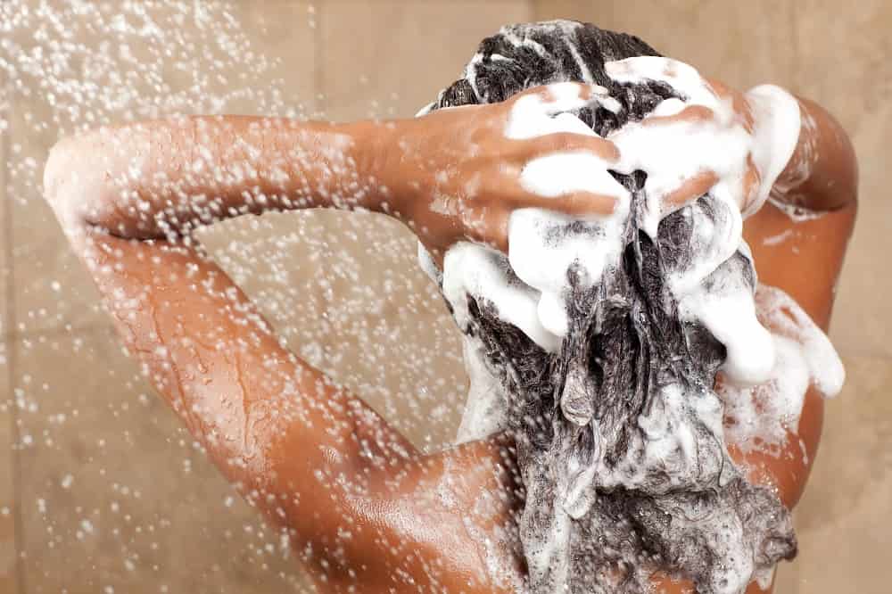 Como lavarse el pelo después de un aumento de pecho