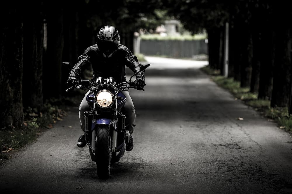 Cuándo debe pasar una motocicleta la primera inspección técnica periódica