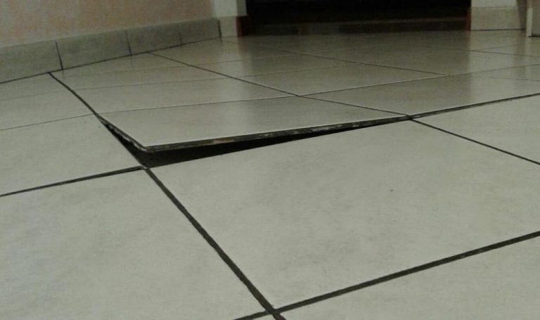 Como arreglar suelo laminado levantado por humedad