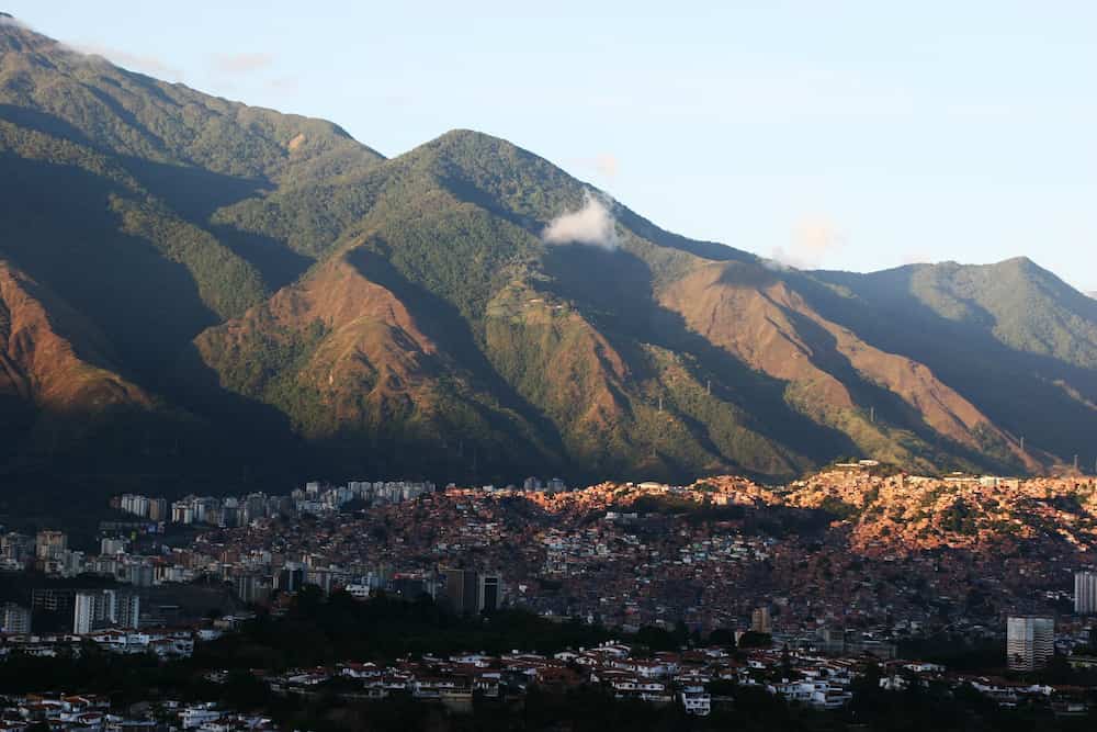 Diferencia horaria entre Venezuela y España